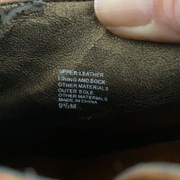 SOLD 😍😍Tan booties from Banana Republic size 9 - Picture 8 of 11